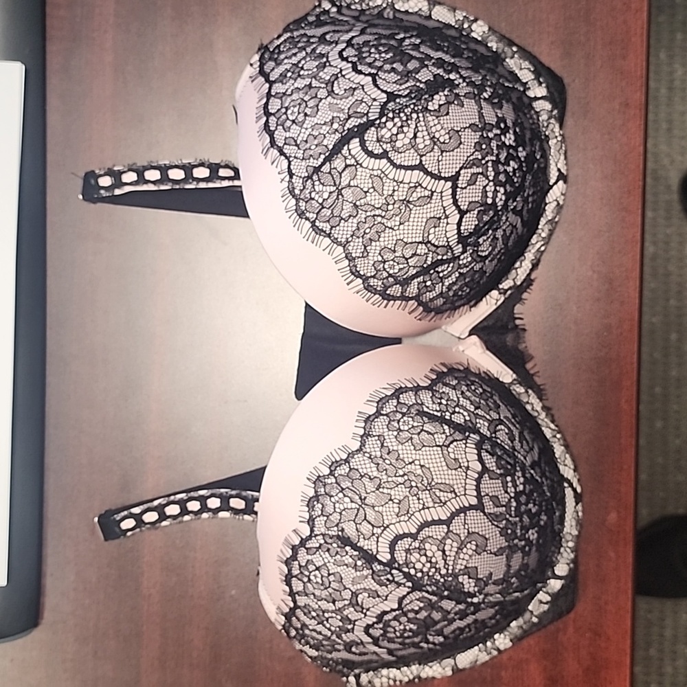 Very Sexy Bombshell Push-Up Bra